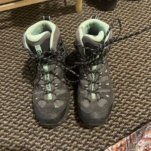 Salomon Women's grey and Green hiking boots